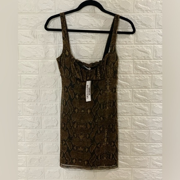 BNWT SEXY GORGEOUS URBAN OUTFITTERS SNAKESKIN PRINT BROWN MINI DRESS | STRETCHY - Picture 7 of 8